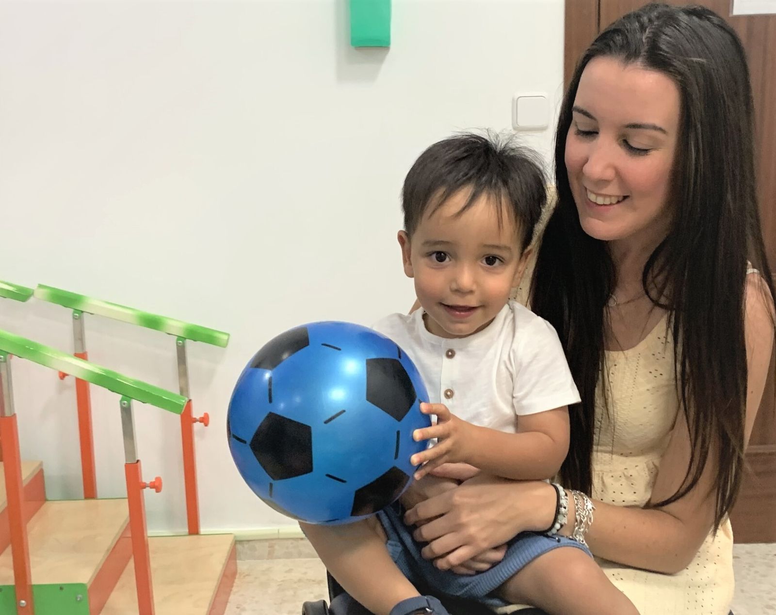 Marcos y Laura, su madre.