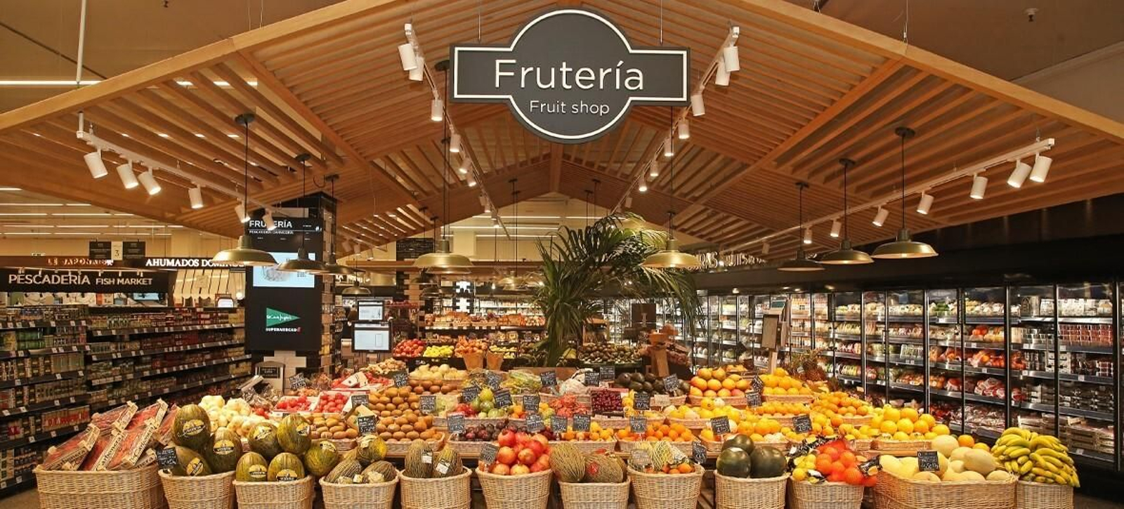 Interior de la nueva imagen de los supermercados.