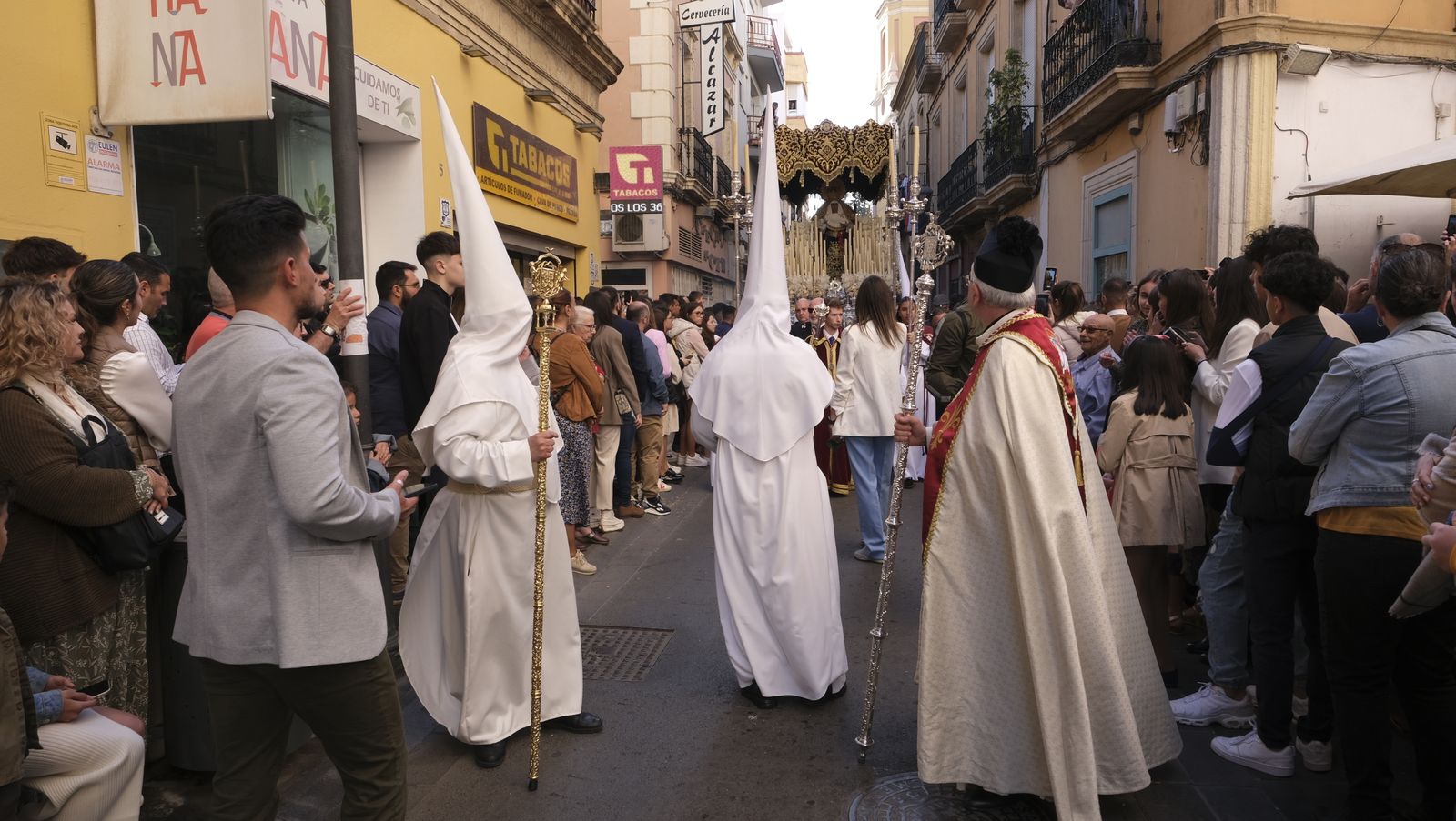 La procesión de la Santa Cena en Almería, en imágenes