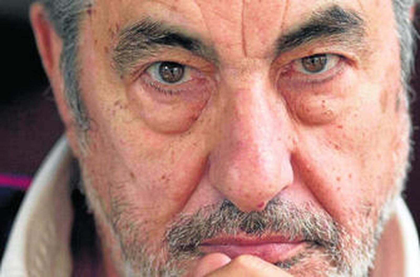 El fotógrafo César Lucas, durante la entrevista, días atrás.