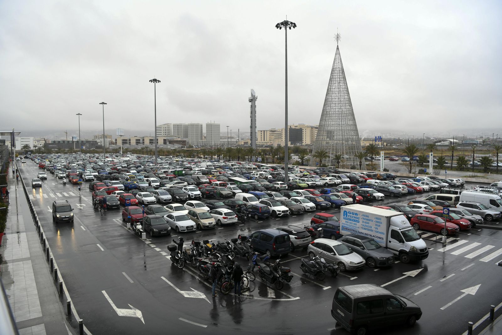 Fotos: las rebajas en el Nevada Shopping de Granada