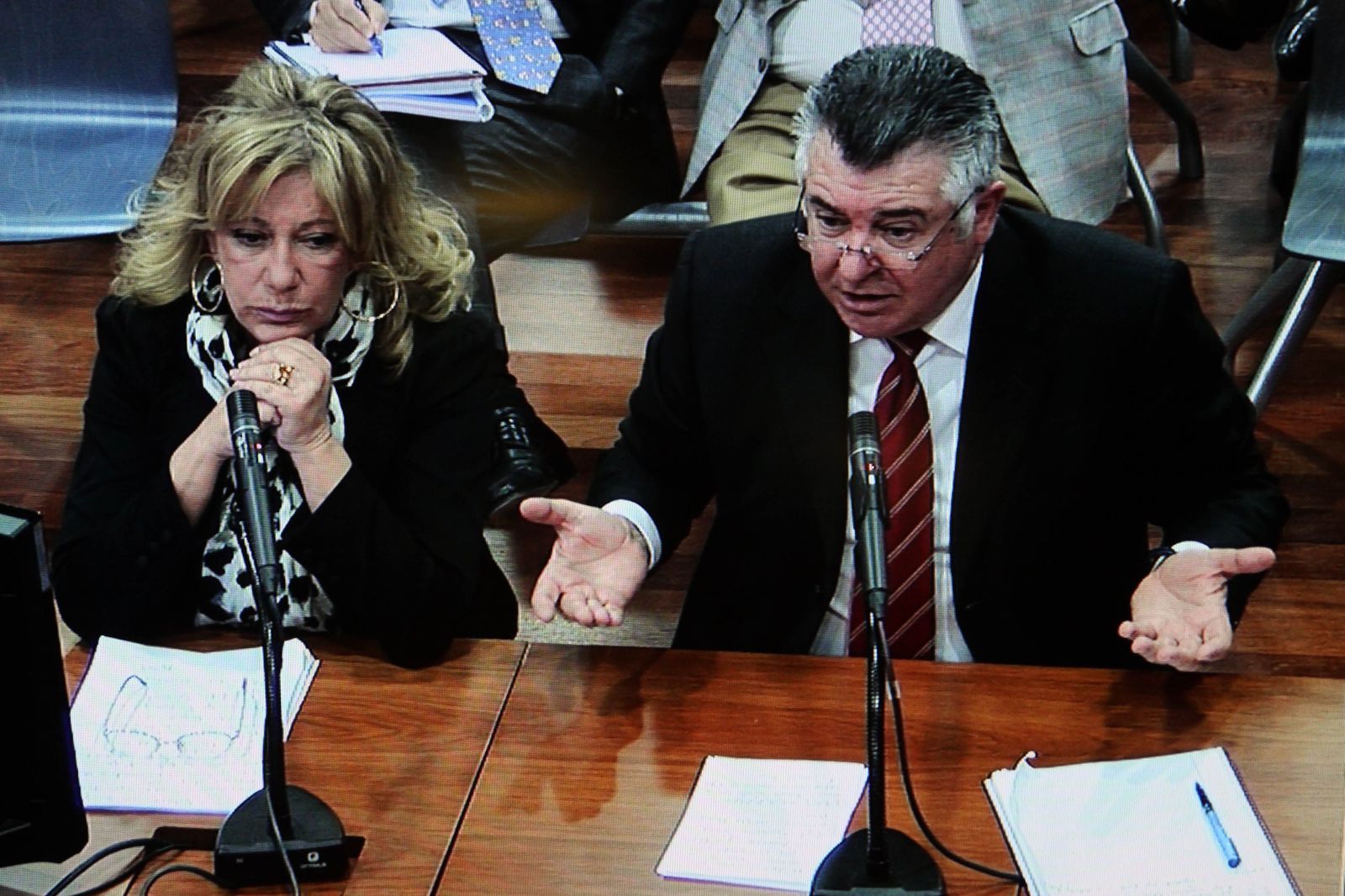 Juan Antonio Roca, junto a Marisol Yagüe, en el juicio del caso Malaya.