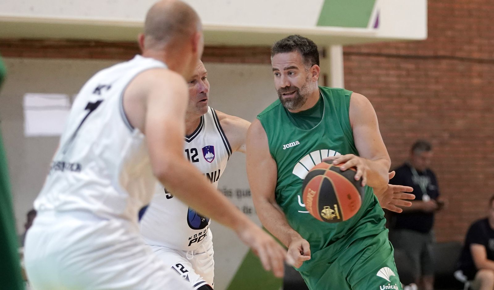 Las fotos del Unicaja +35 y +50 en el FIMBA de Málaga