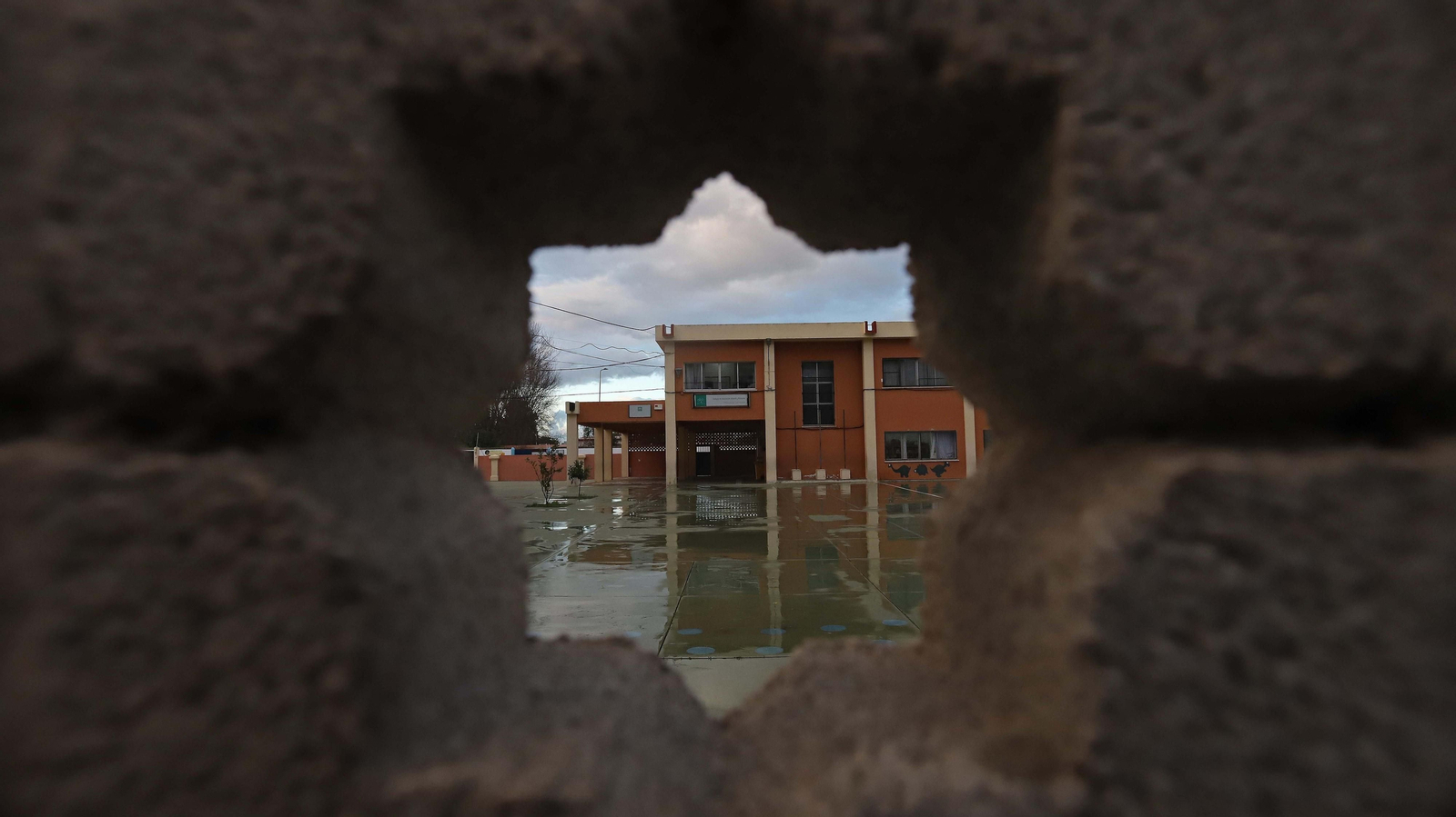 Continua la baja asistencia a los centros educativos de La Línea
