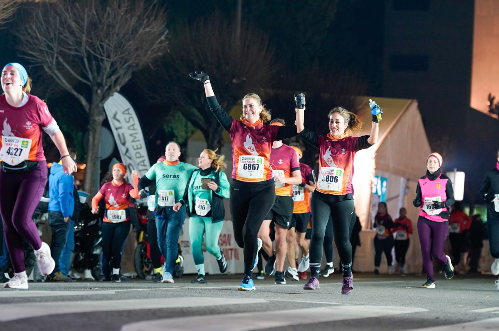 En imágenes: búscate en tu llegada a meta de la Carrera de San Antón 2026 (3)