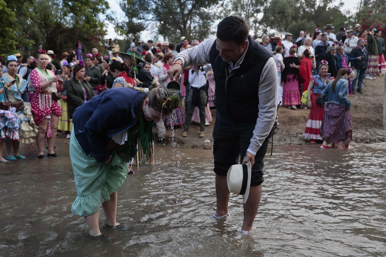 Las mejores imágenes del paso de Sevilla y Triana por el Quema