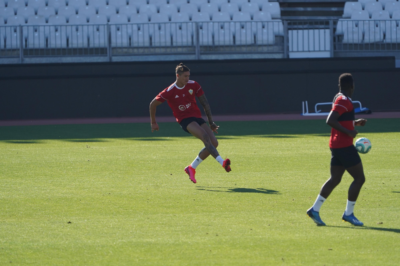 Entrenamiento del Almería (jueves 11)