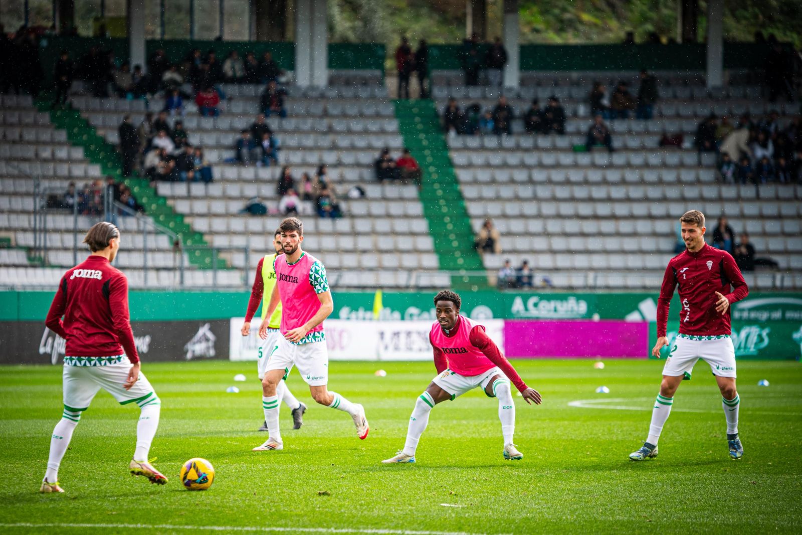 Las mejores fotos del agónico triunfo del Córdoba CF en Ferrol