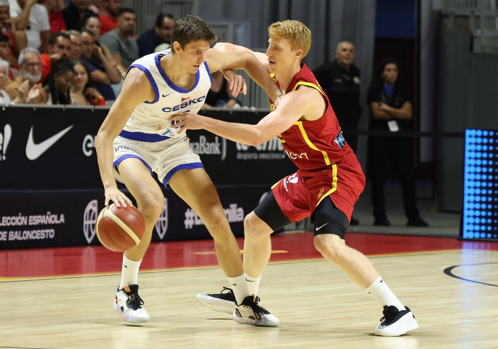 España-República Checa, en fotos