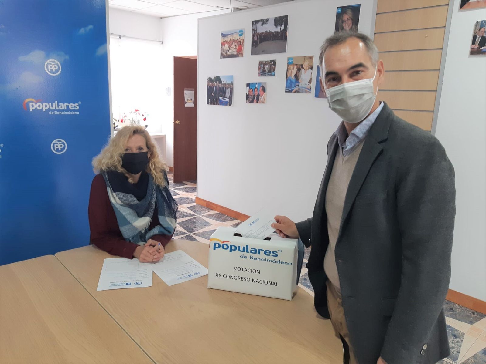 El vicepresidente y portavoz del PP de Benalmádena, Juan Antonio Lara, durante la votación.
