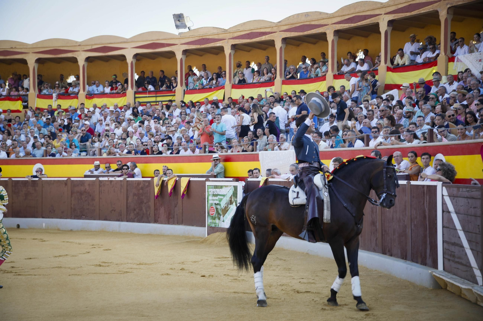 Corrida de toros Berja con un toro indultado, en imágenes