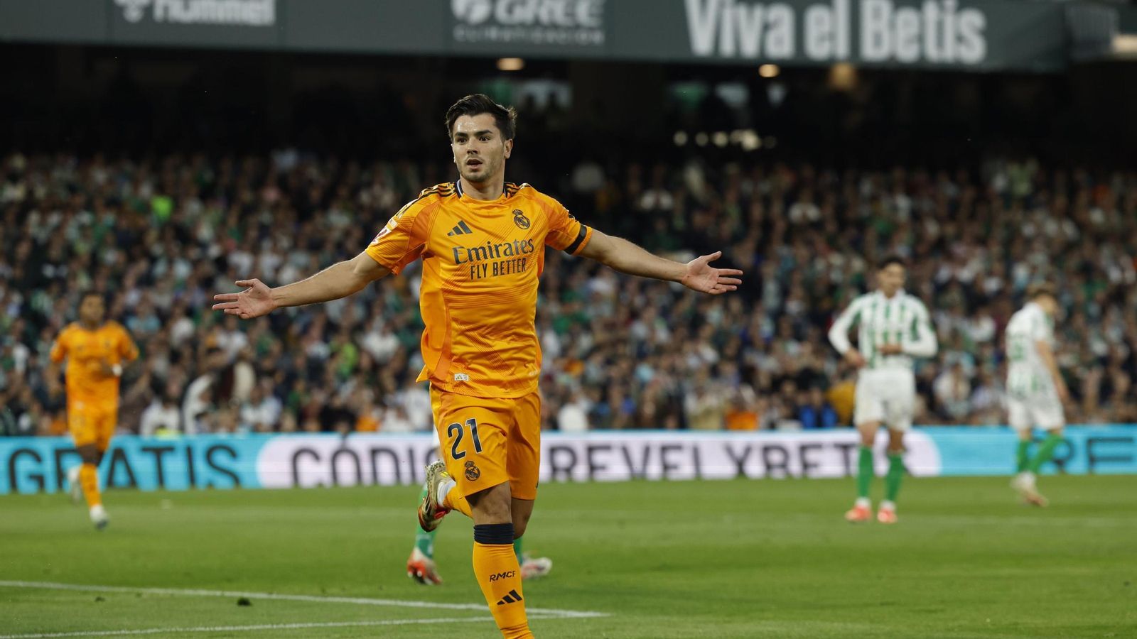 Recital de Isco para ganar a Brahim en el Betis-Madrid con dos goles malagueños