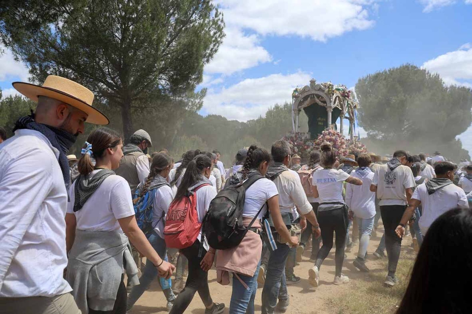 Las mejores imágenes de la Hermandad del Rocío de Huelva en el camino hacia El Rocío