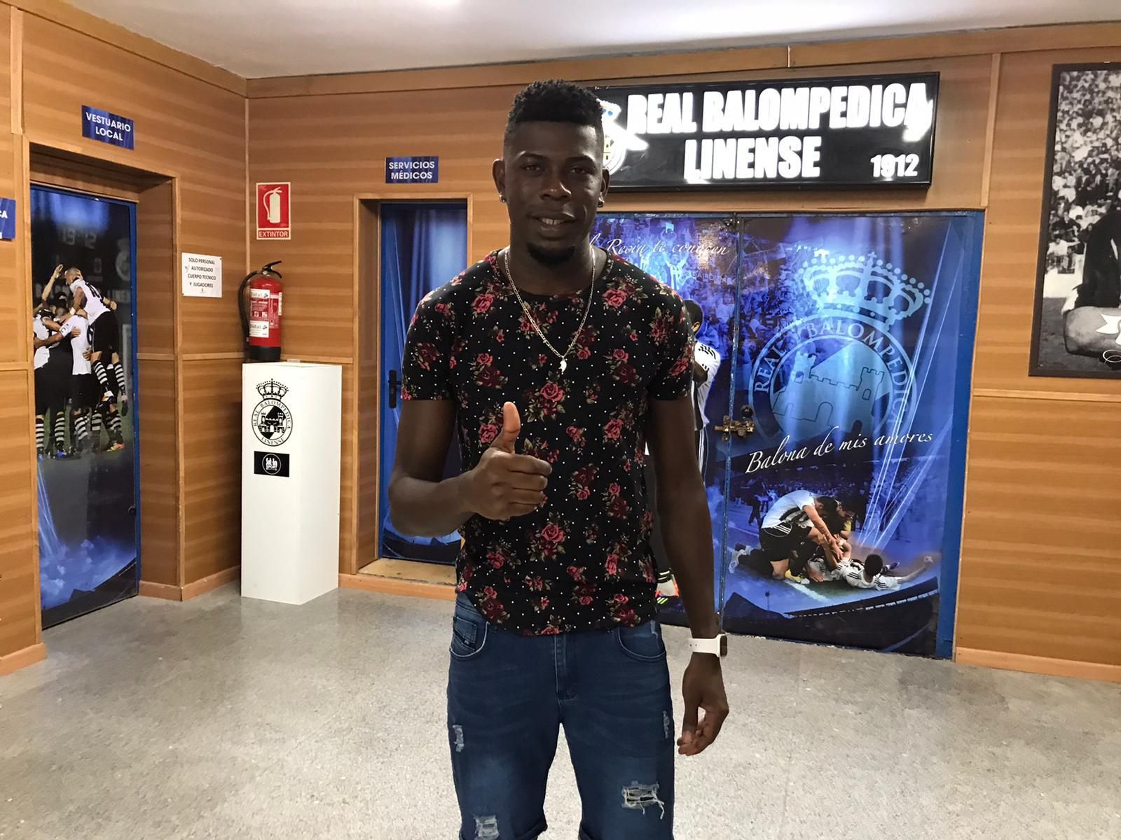 Bryan Barrios, en la antesala de vestuarios del Municipal de La Línea