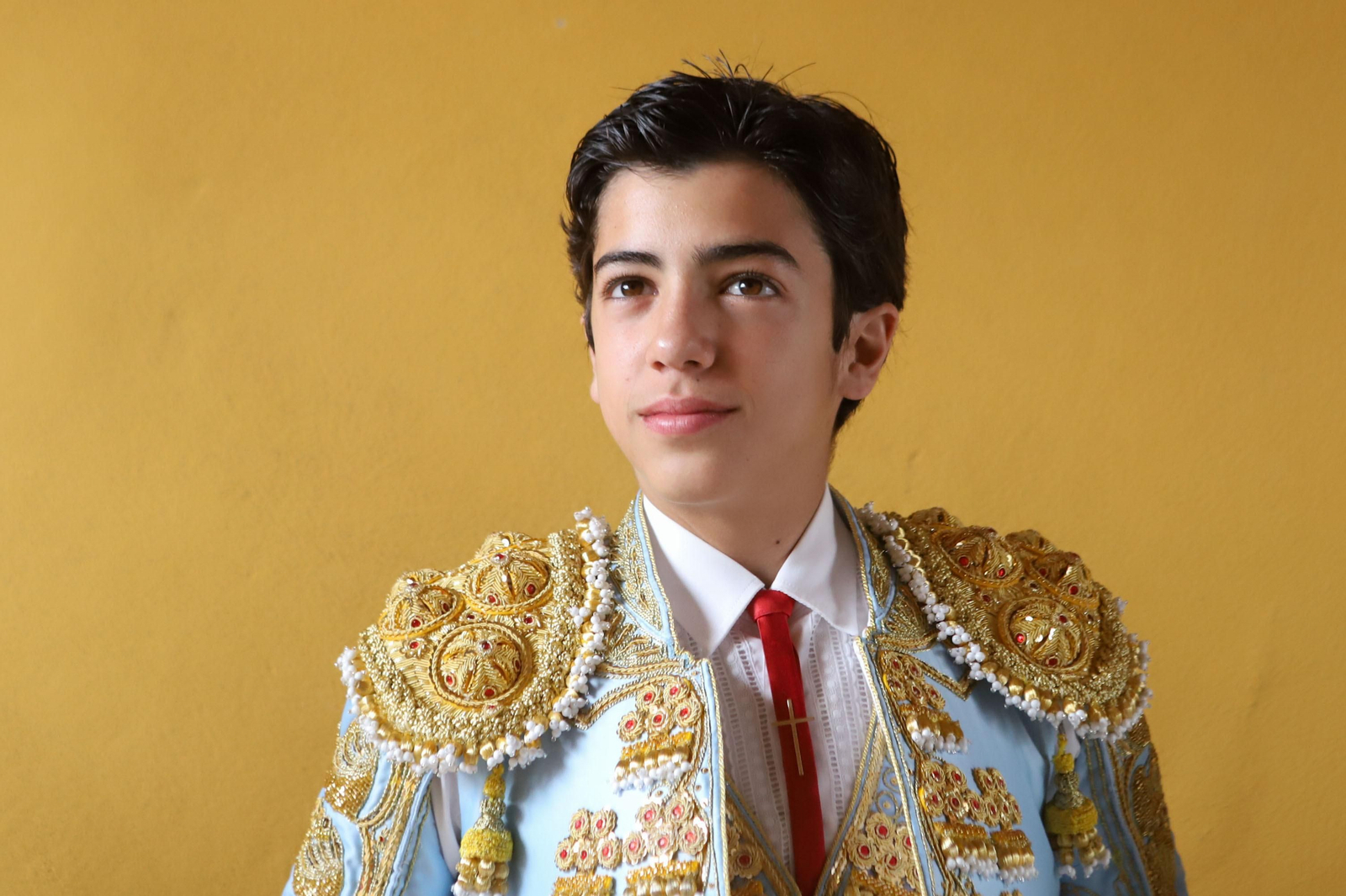 Imágenes de la novillada previa a la Semana Santa en la plaza de toros de La Línea