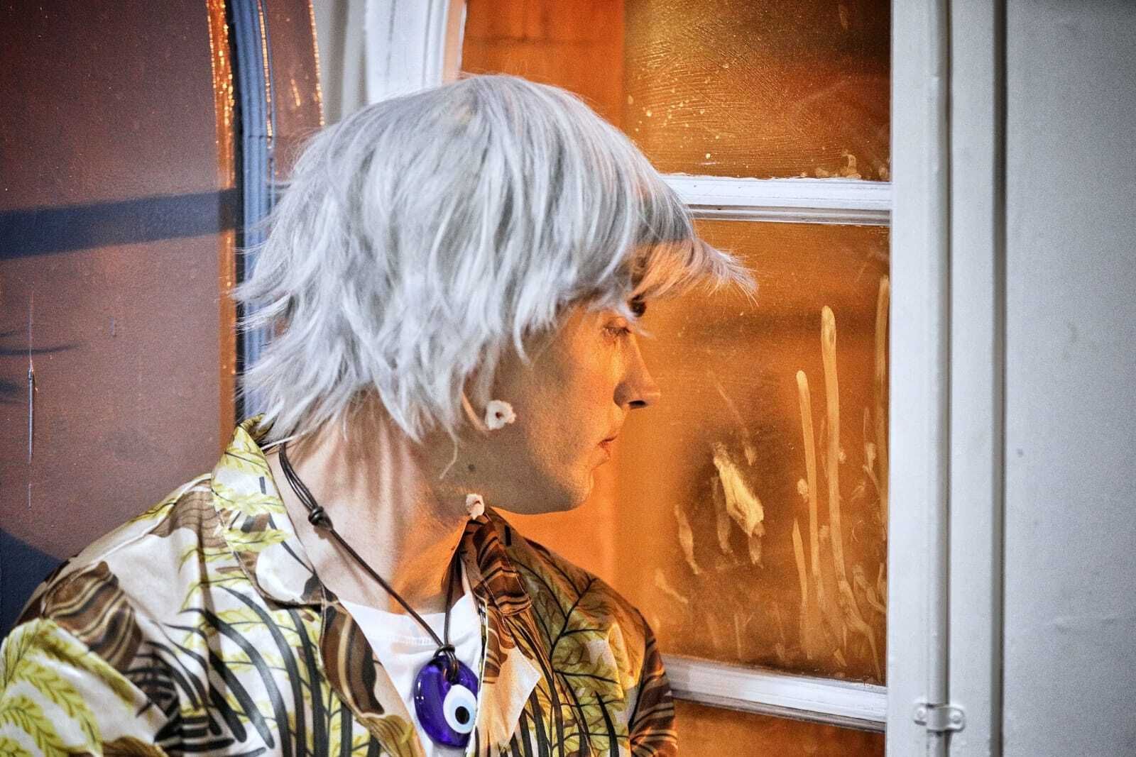 Chirigota 'To me pasa a mí, los desgraciaítos' en los camerinos.