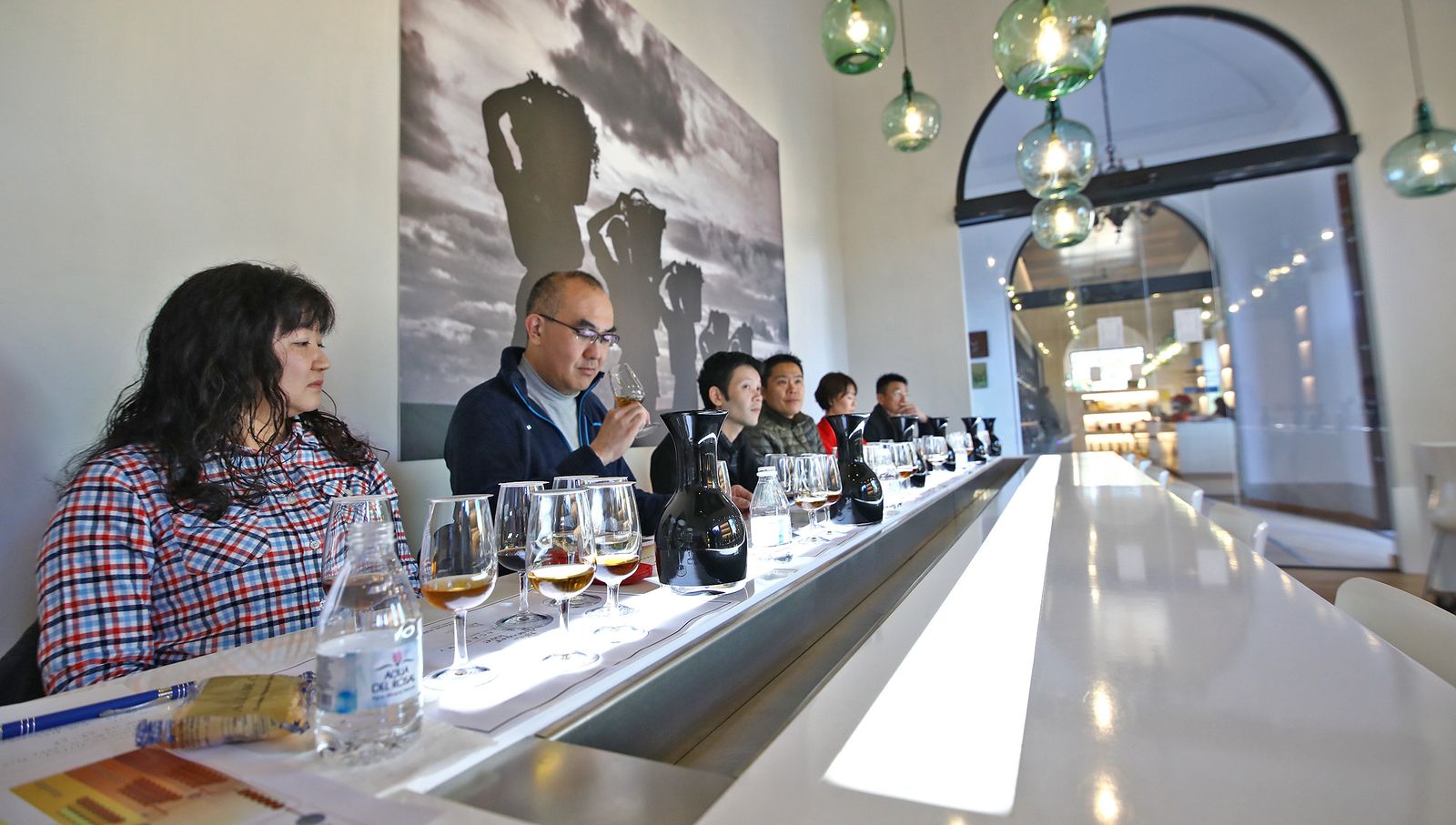 Venenciadores Japoneses en el Consejo