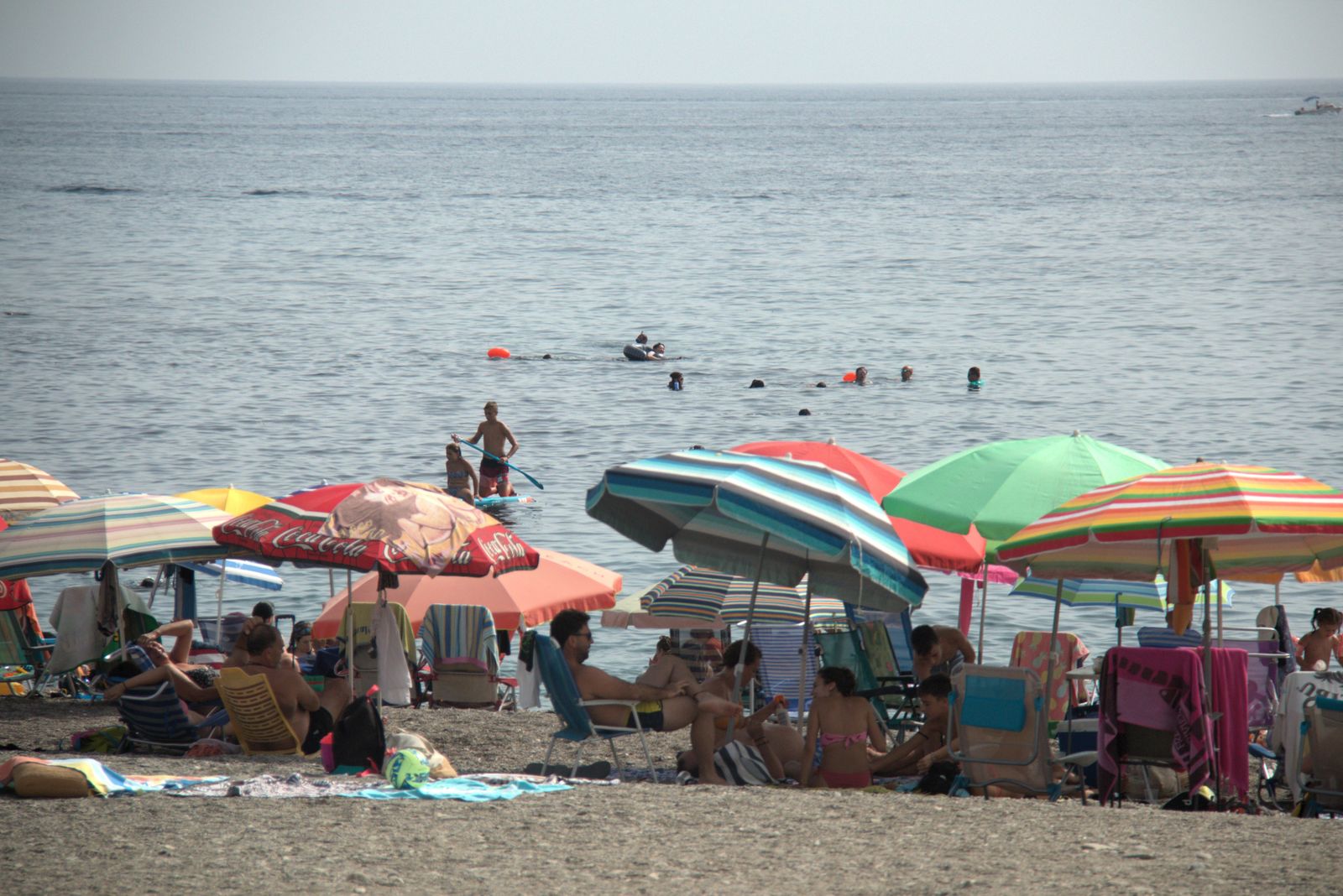 Lleno en la Costa pese a la jornada electoral