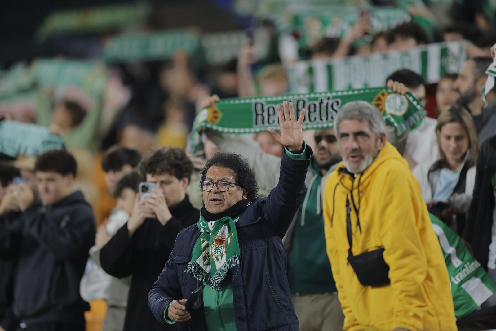 Búscate en las fotos del Betis - Utrecht