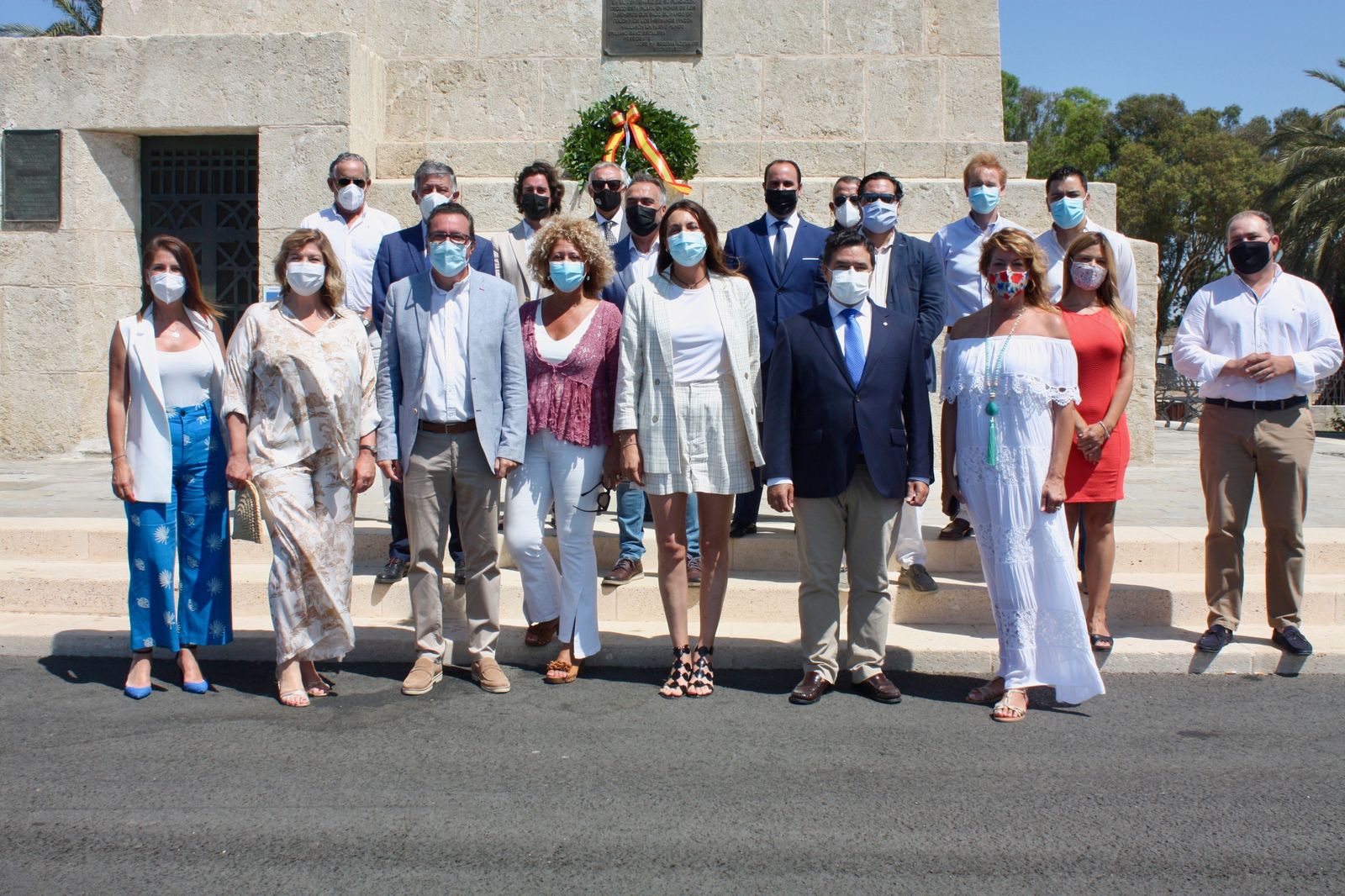 Acto de conmemoración ante el monumento a Colón de la Punta del Sebo