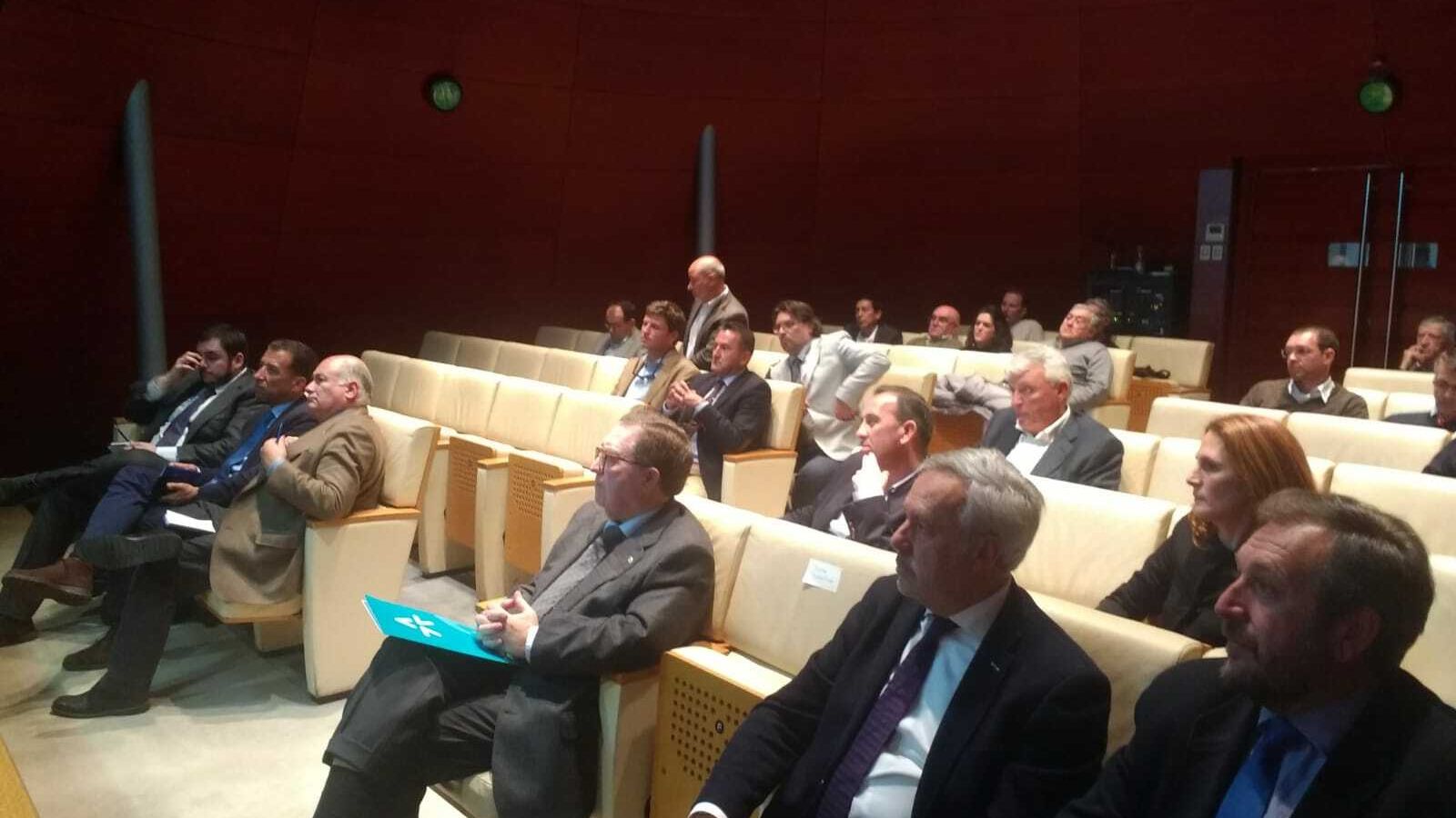 Asistentes a la junta directiva de HuelvaPort.