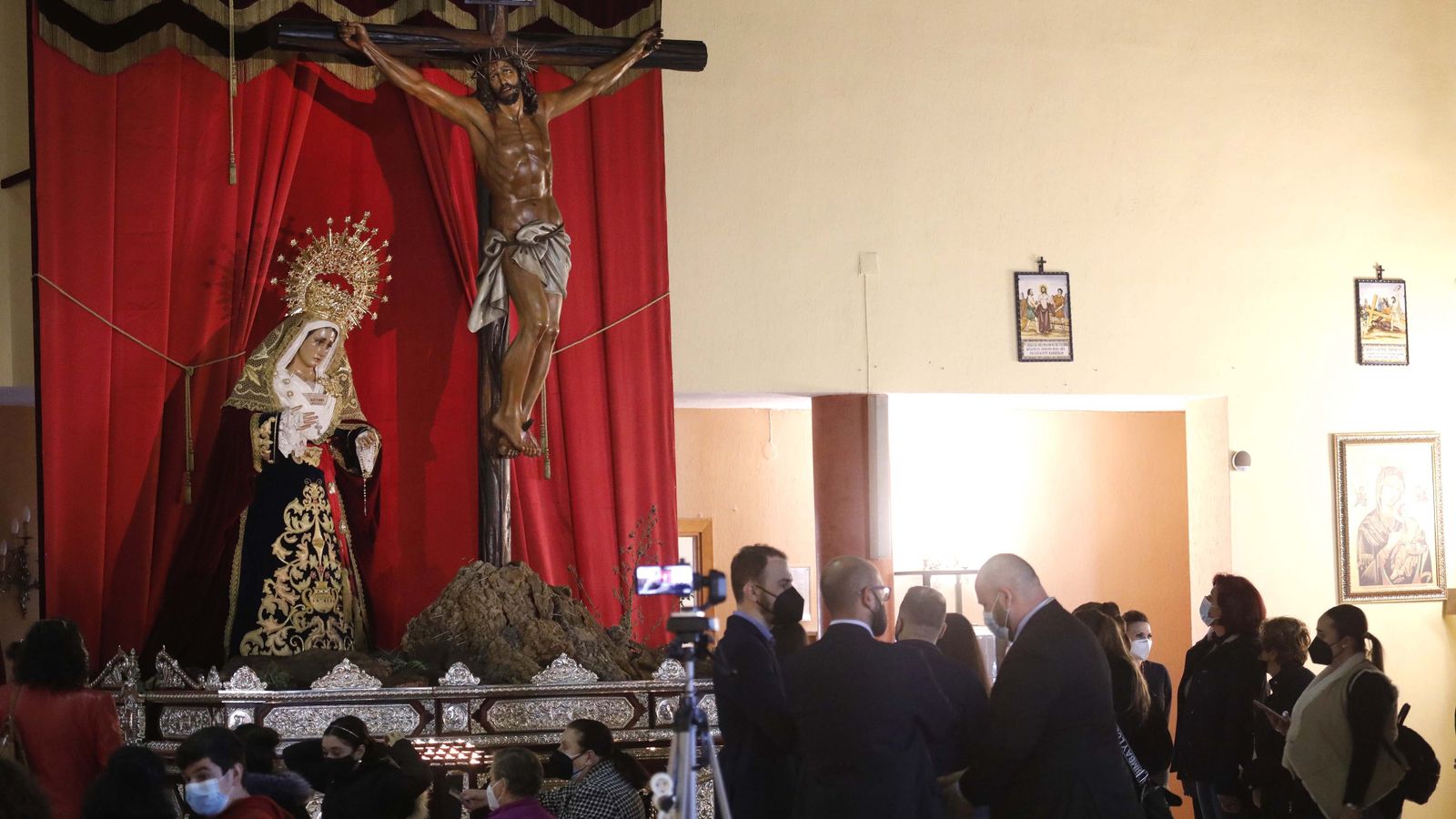 Fotos del Miércoles Santo en La Línea: Medinaceli, Huerto y Amor, Abandono y Mayor Dolor