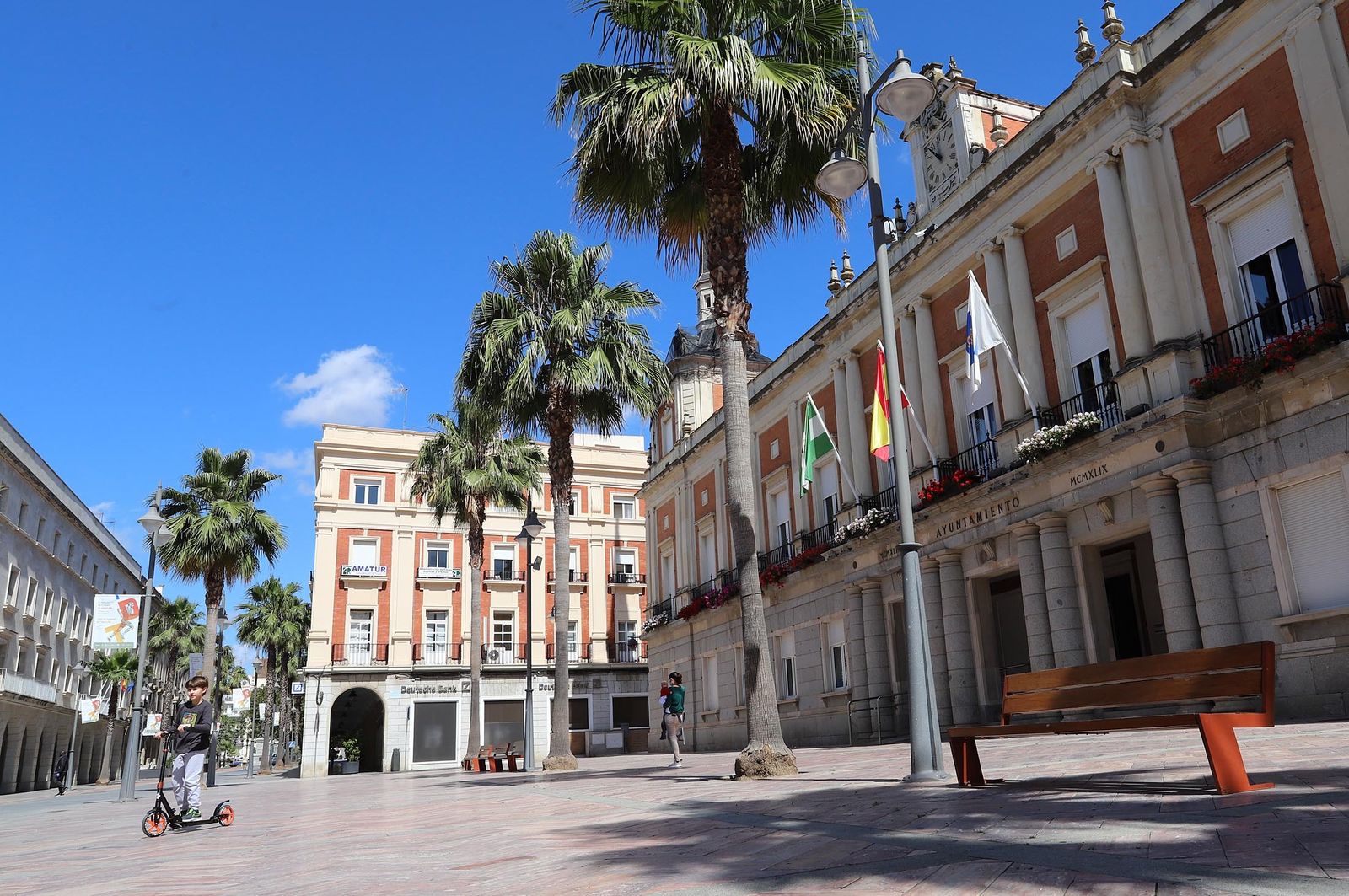 Imagen del Ayuntamiento de Huelva durante la mañana de ayer.