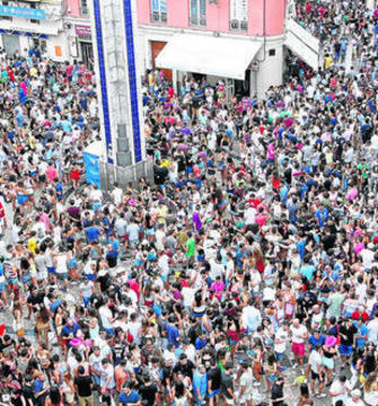 Uncibay es una de las plazas favoritas para concentrarse en la Feria del centro.