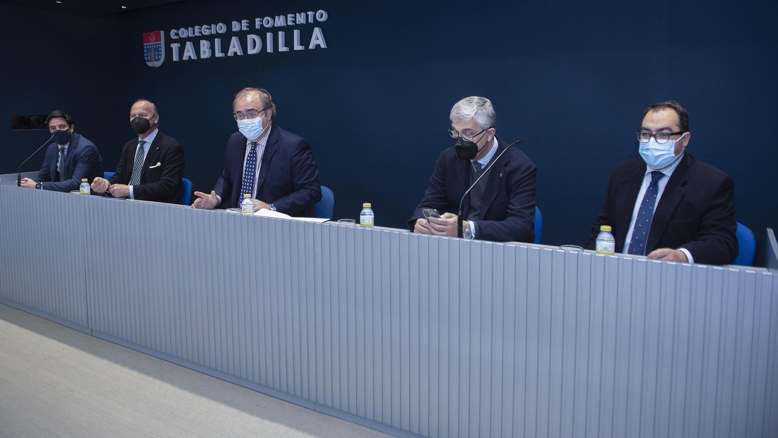 Los ponentes en la mesa redonda.
