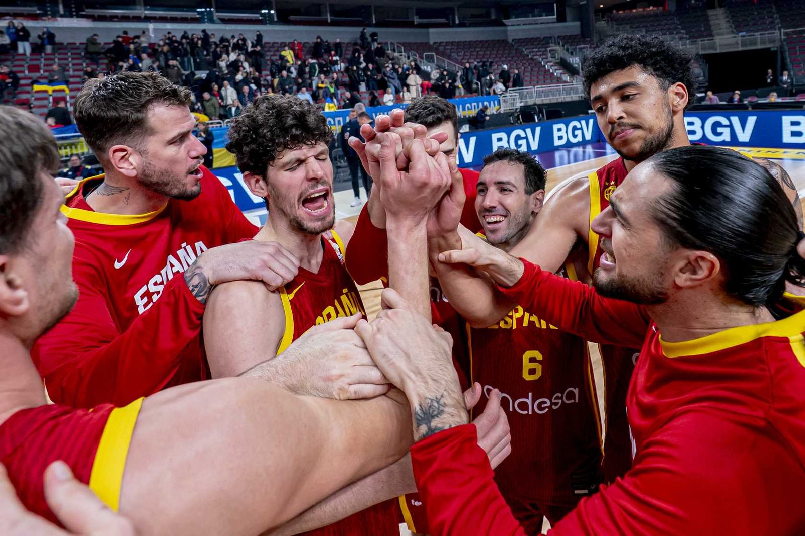 Buen papel de Francis Alonso en el triunfo de España ante la Ucrania de Daniil Shelist (66-86)