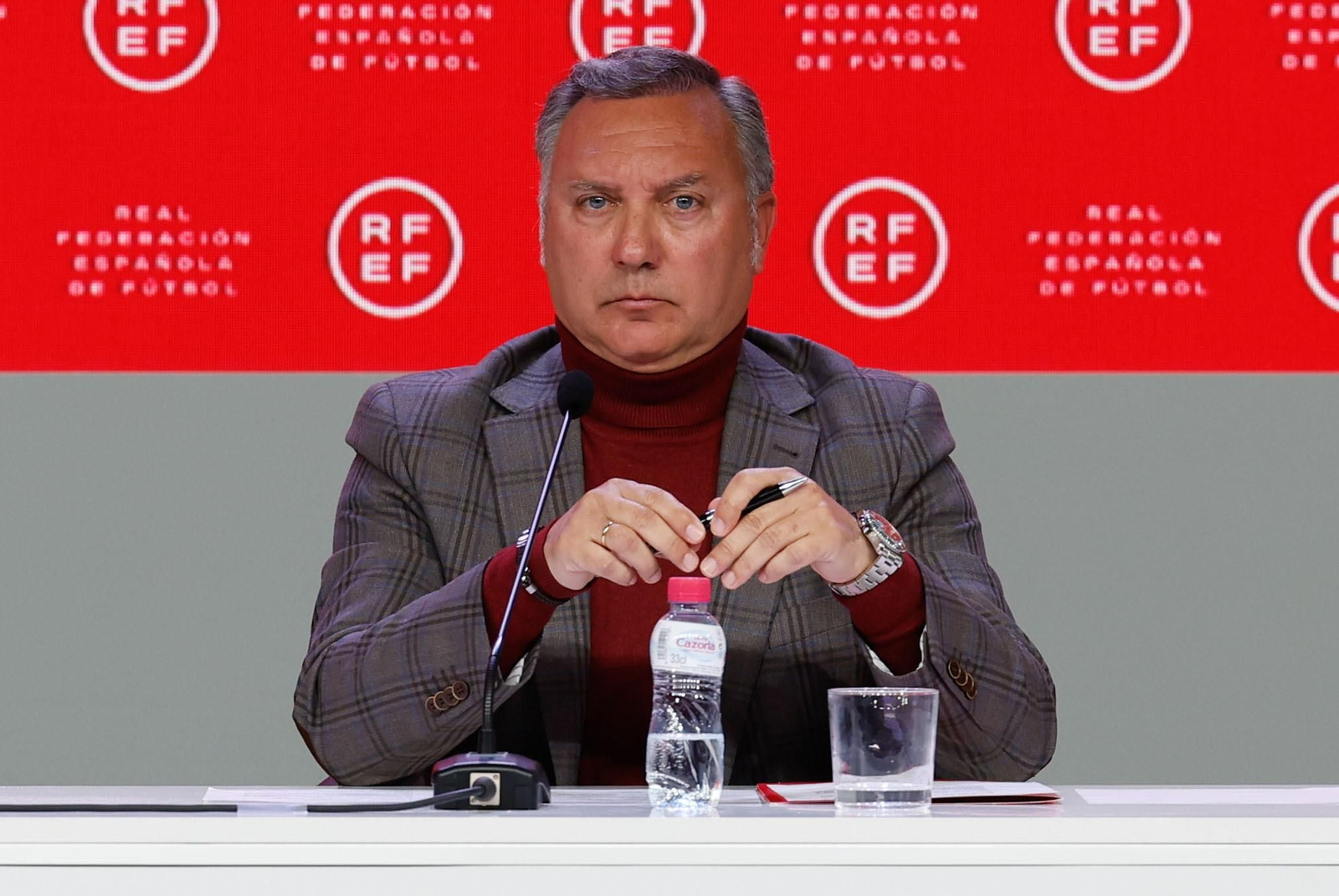 Las fotos de los árbitros del fútbol español