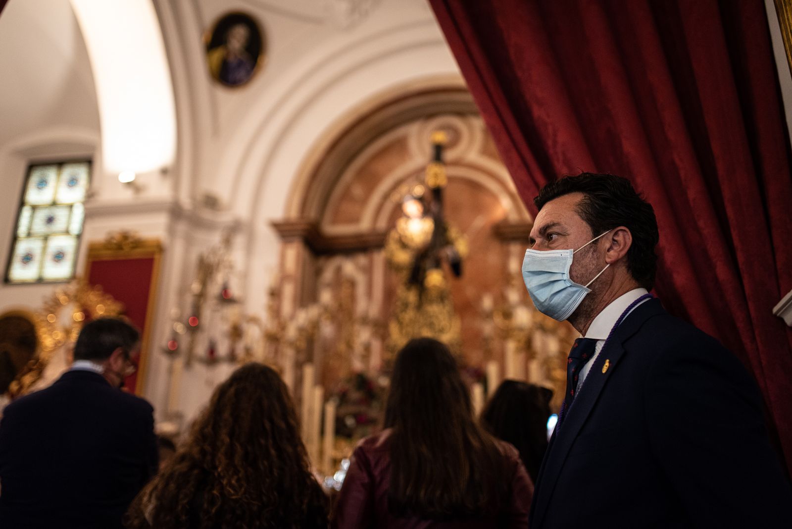 Jueves Santo: Imágenes de las Hermandades del Nazareno y Oración en el Huerto