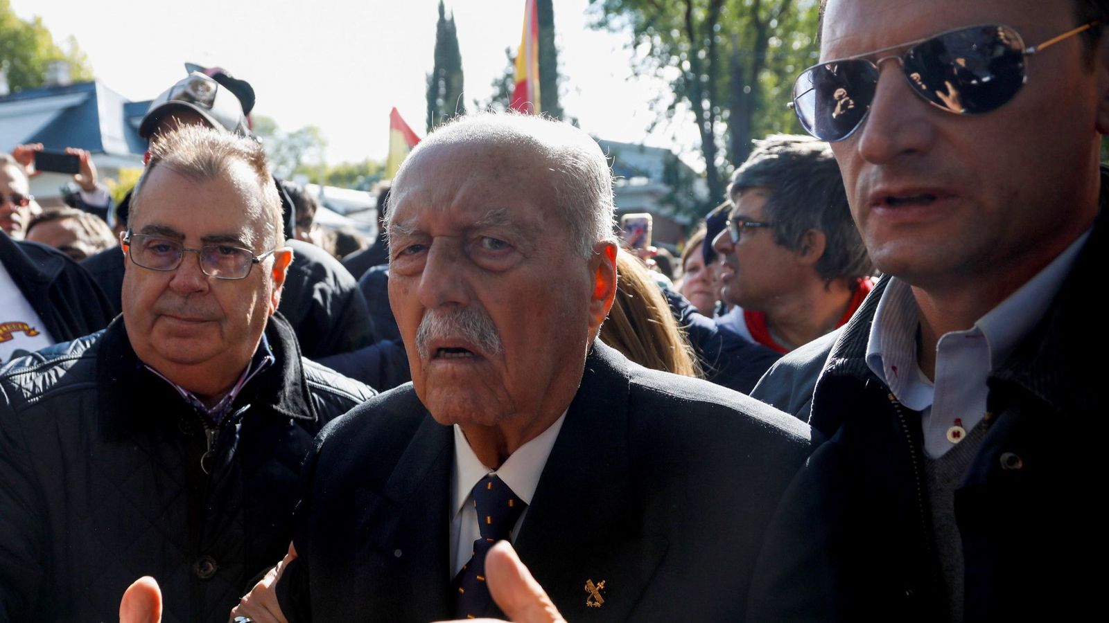 Tejero asistió a la reinhumación los restos de Francisco Franco en el cementerio de El Pardo-Mingorrubio