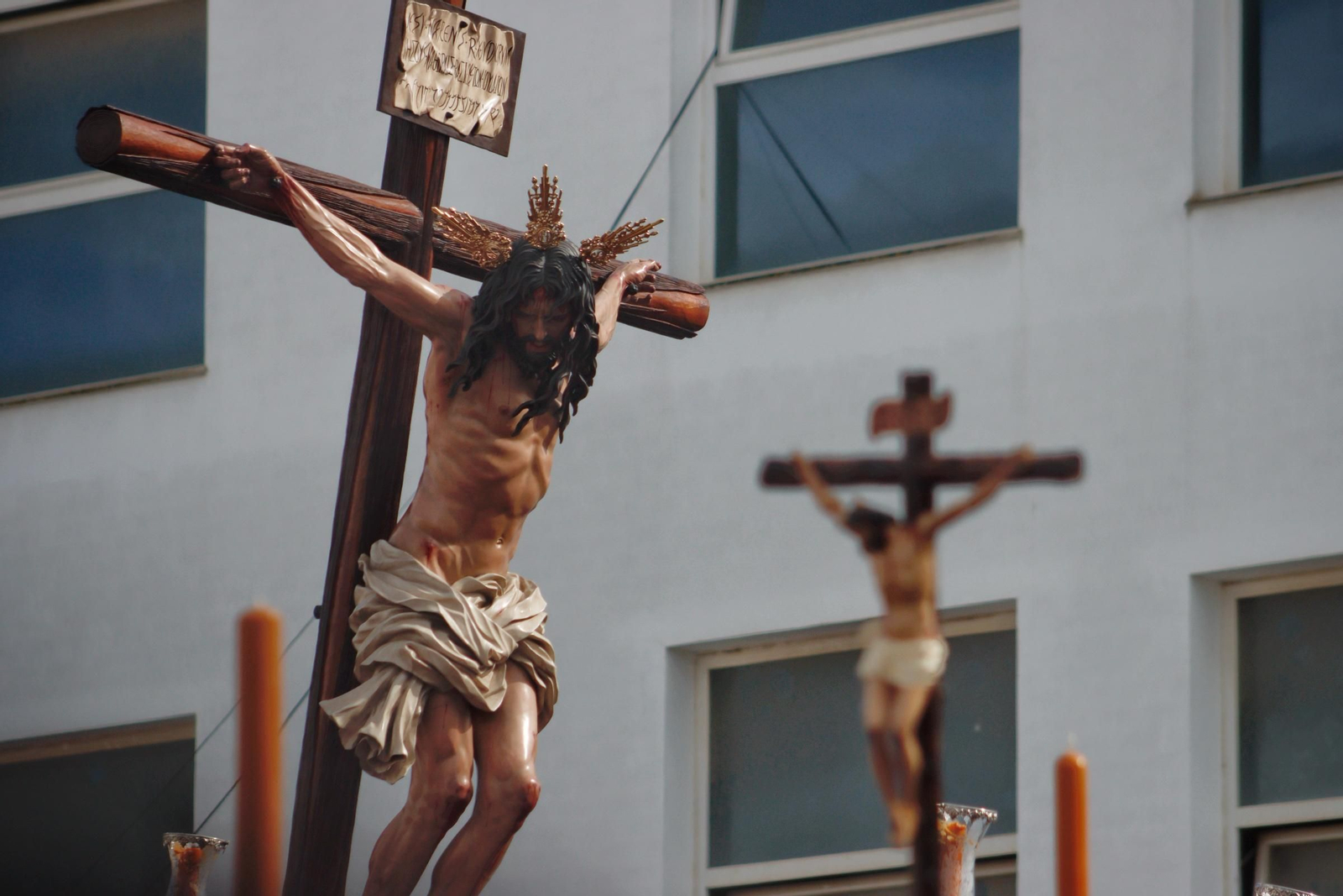 Imágenes de la salida del Perdón en la Semana Santa de Chiclana 2025
