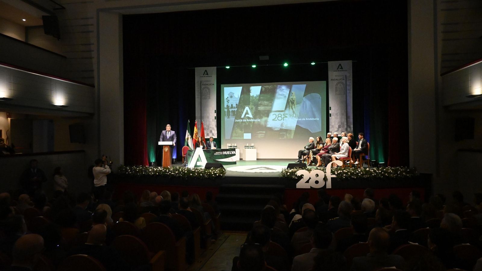 Acto de entrega de los premios de las Banderas de Andalucía de Huelva.