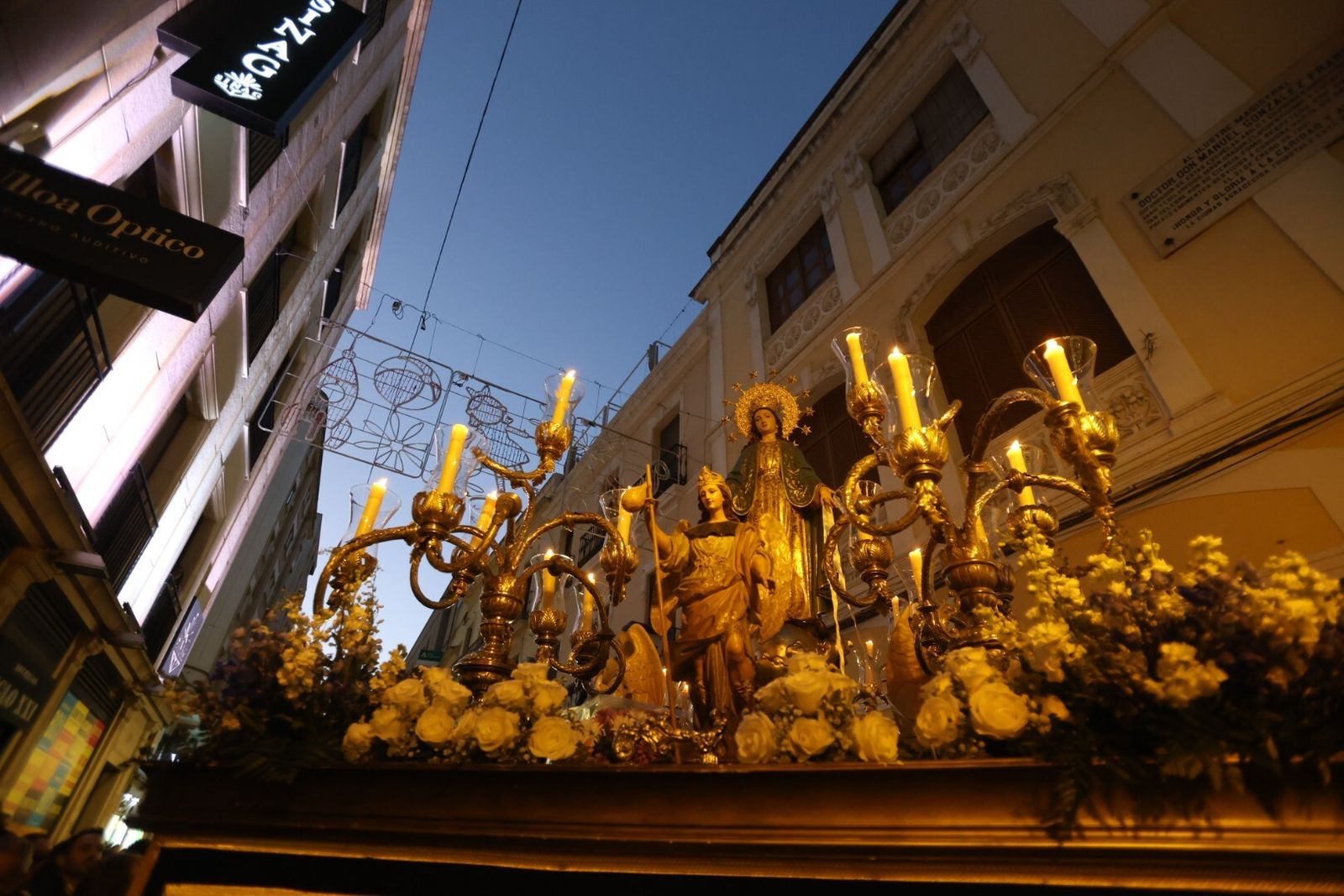 La procesión de la Virgen de la Milagrosa de Córdoba, en imágenes