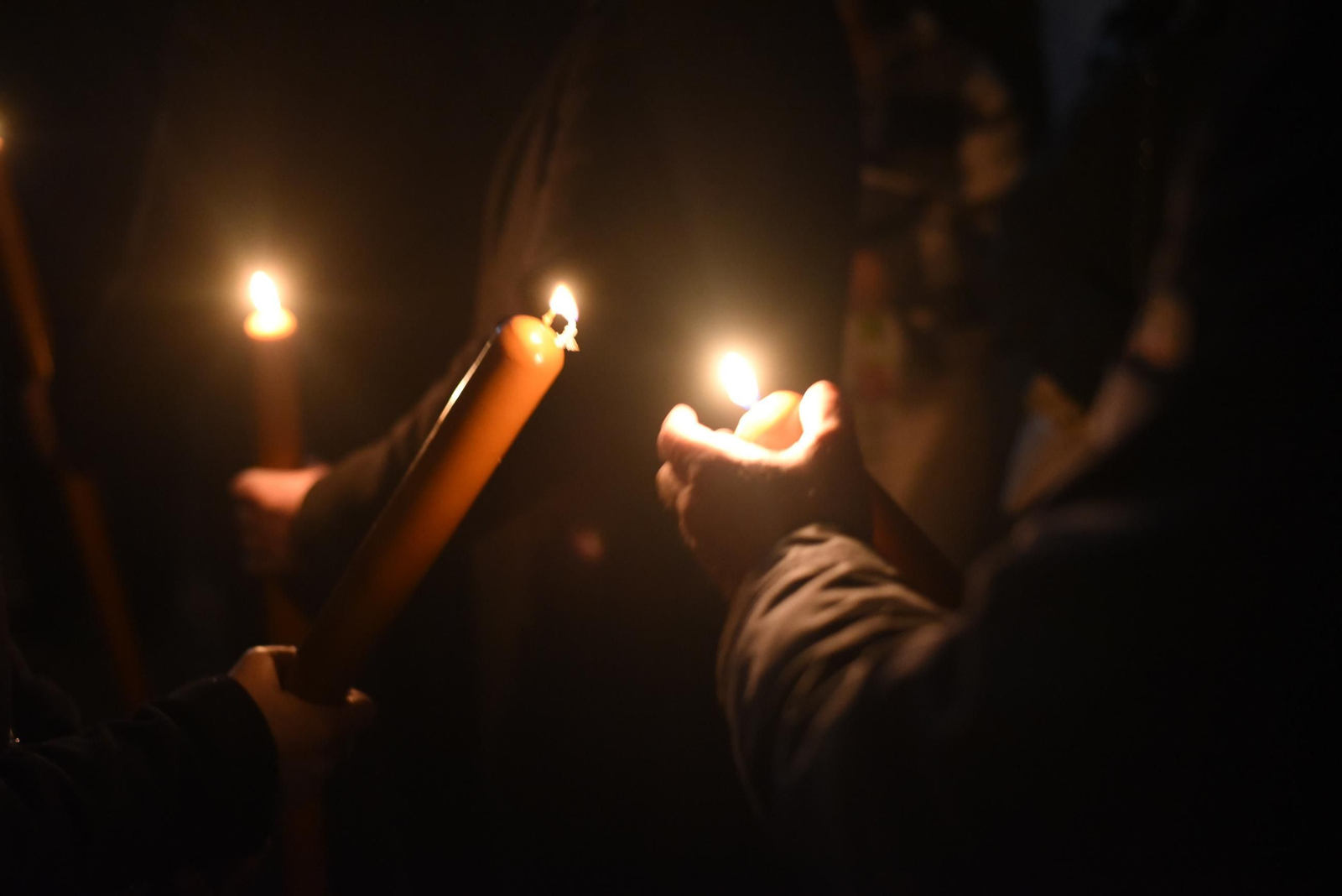 Las mejores imágenes del vía crucis del Cristo de la Clemencia en Córdoba
