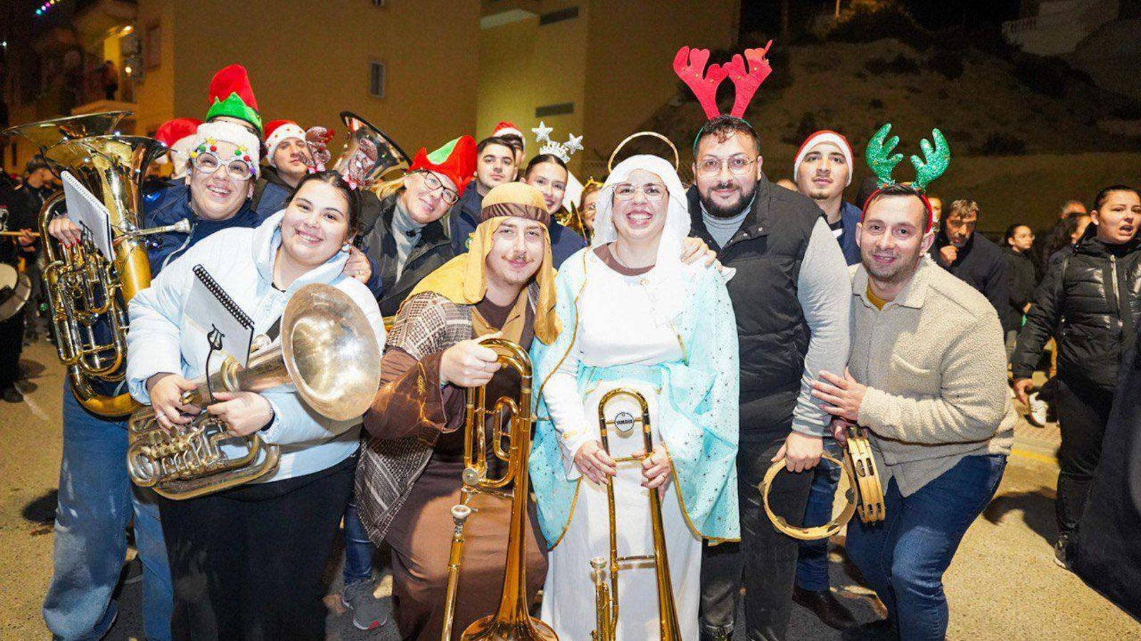 La Virgen María no se perdió la cabalgata.