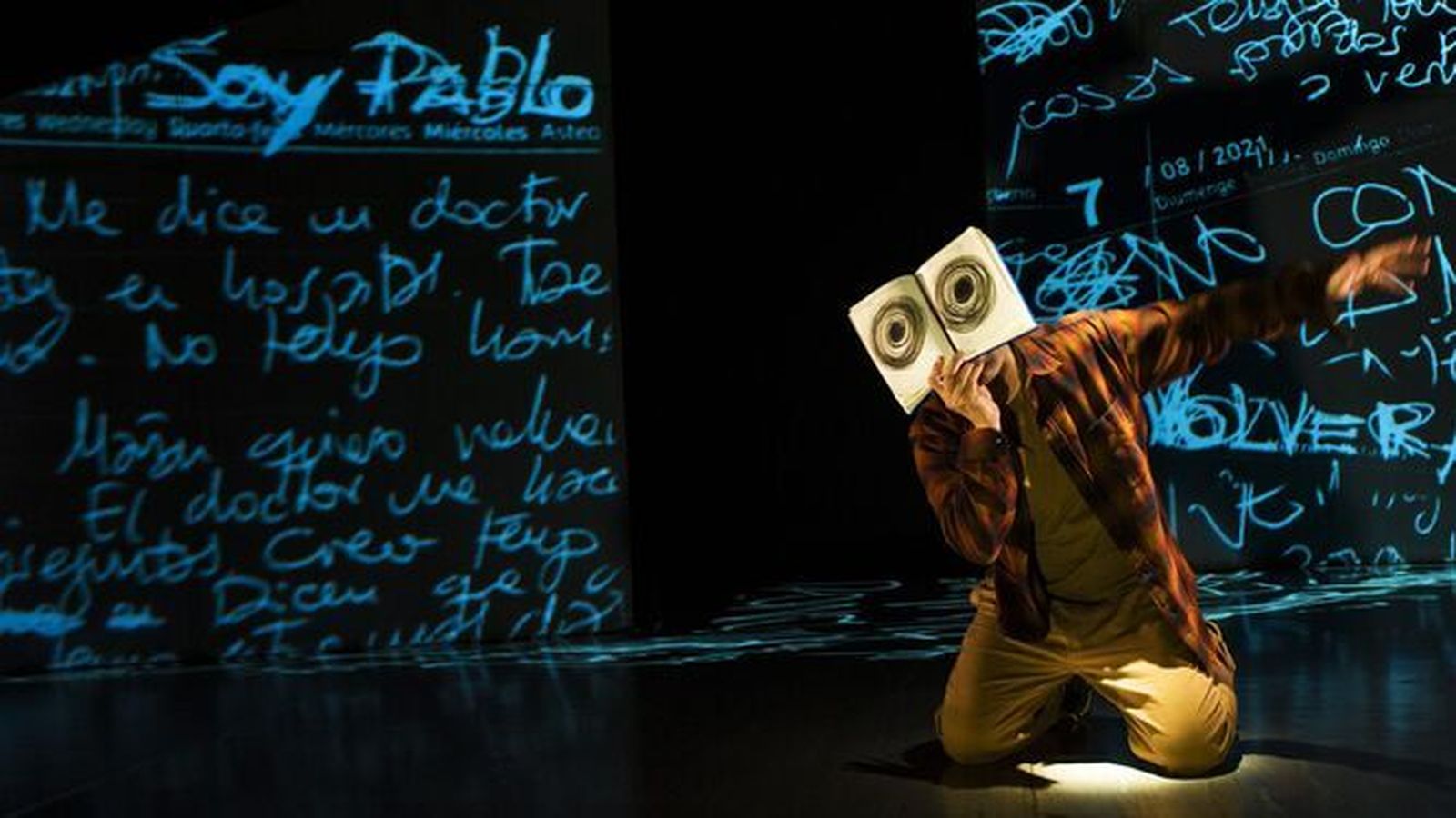 Titzina Teatro, durante la representación de la obra 'Búho'.