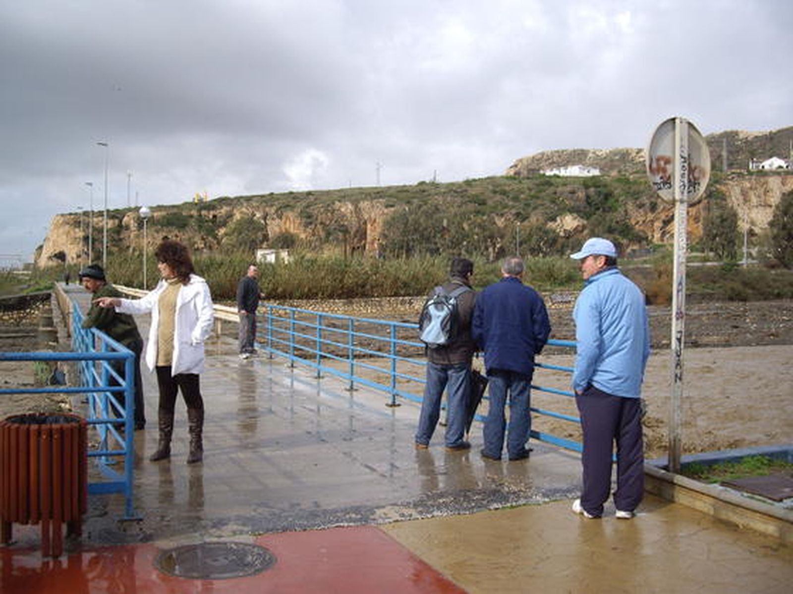 Desbordamiento del arroyo Totalán en su desembocadura.

Foto: Migue Fernández, Sergio Camacho, Agencias