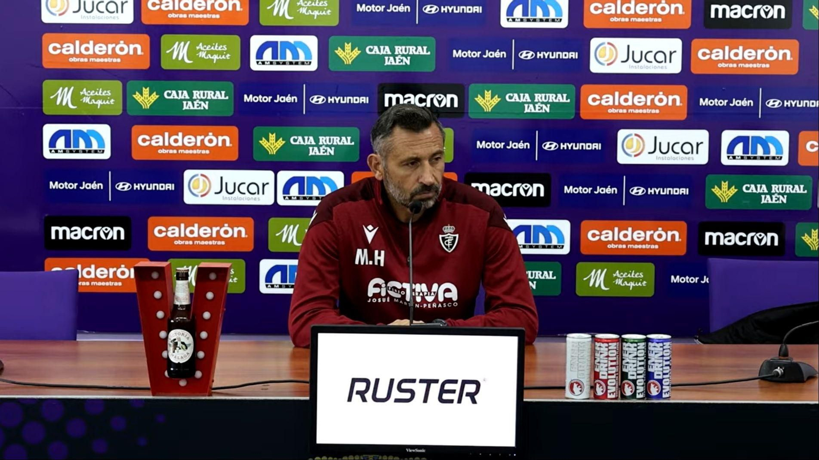 Manolo Herrero, entrenador del Jaén, no se fía del Xerez CD pese a las bajas y destaca la temporada que está completado.