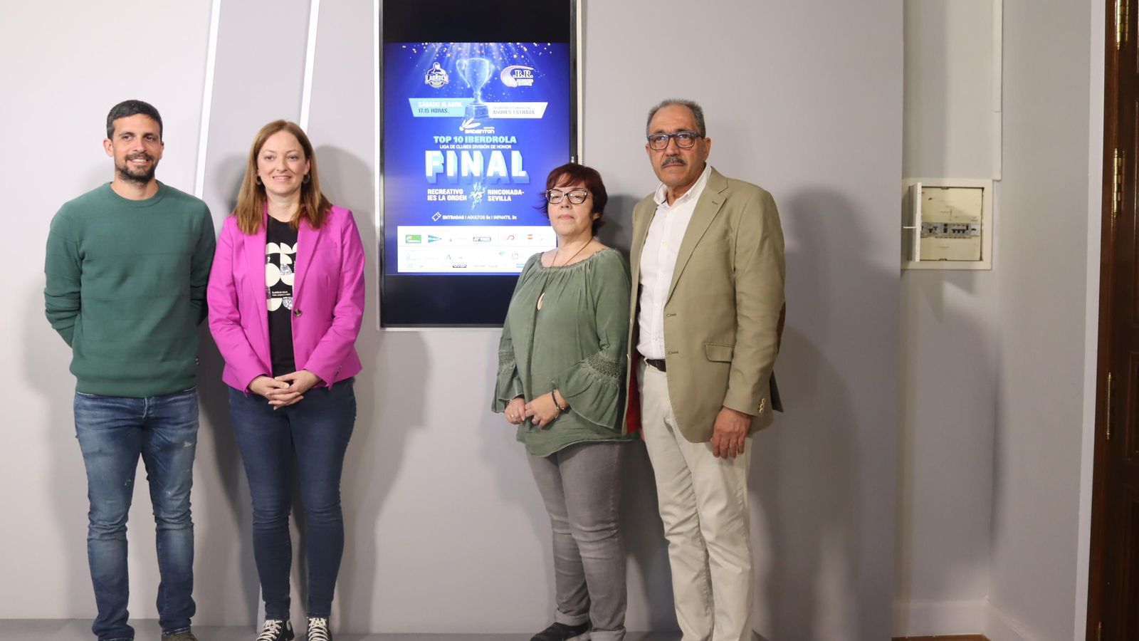 La presentación de la final de la liga de clubes de división de honor.