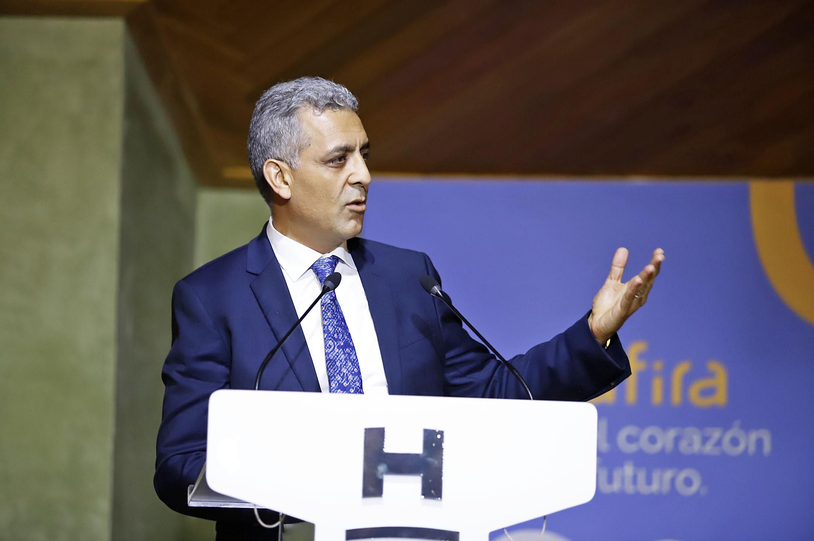 Imágenes de la entrega de los diplomas a las mujeres que han participado en el programa Wafira. Imágenes de la entrega de los diplomas a las mujeres que han participado en el programa Wafira.