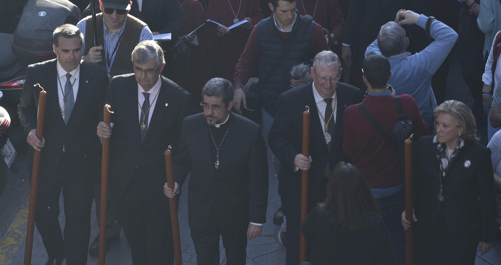 El Vía Crucis de las Cofradías 2019, en imágenes