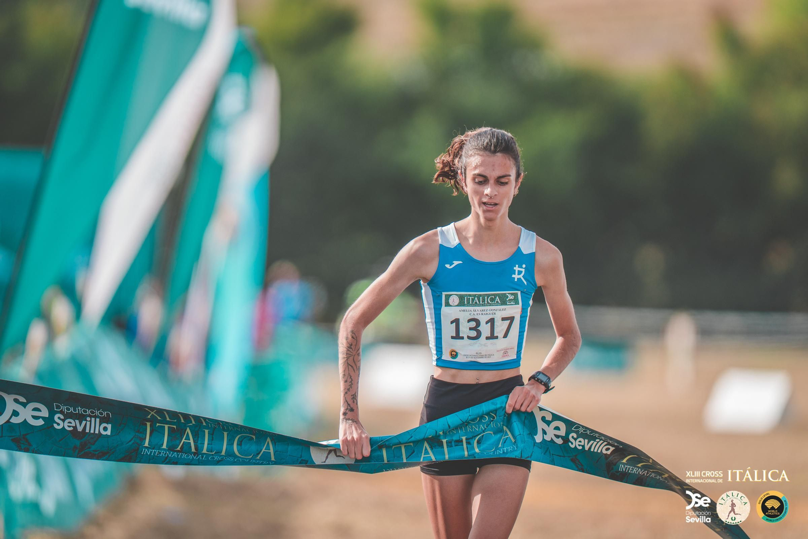 Búscate en las fotos del Cross de Itálica 2025 | 1