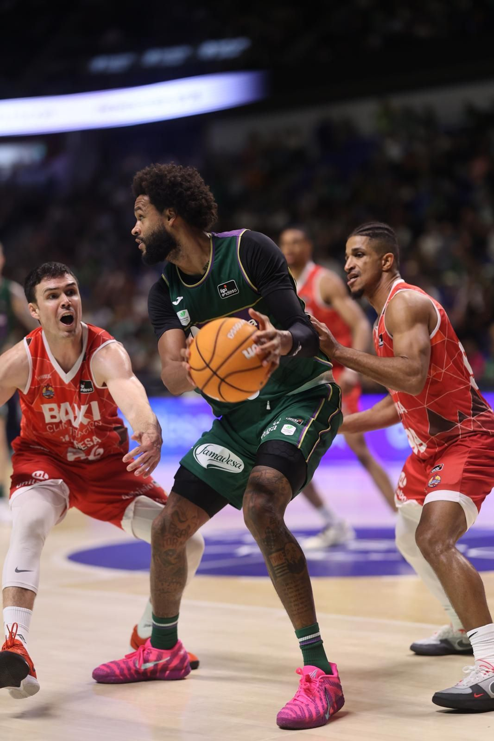 El Unicaja-Baxi Manresa, en fotos