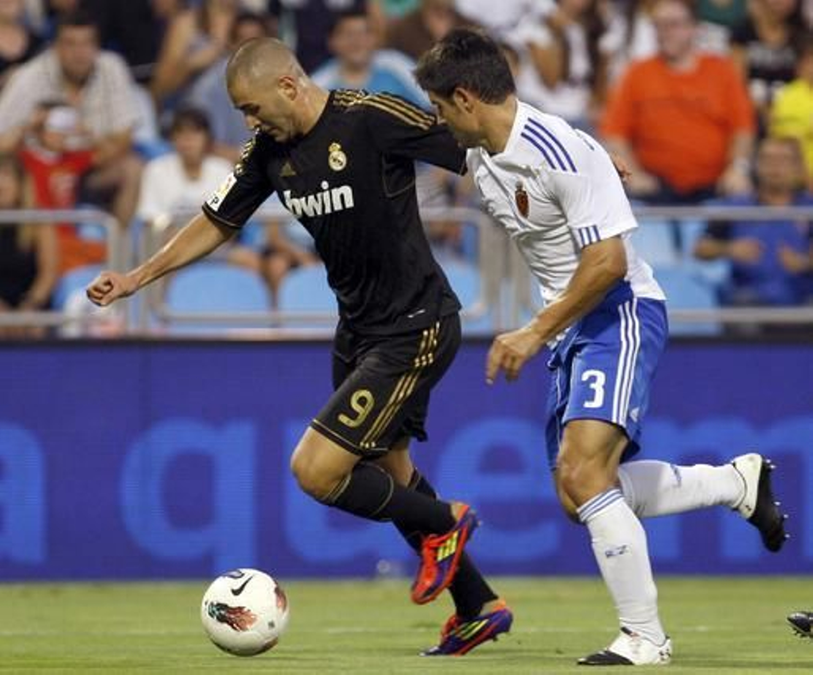 Los de Mourinho se estrenan con una cómoda y abultada victoria.

Foto: EFE