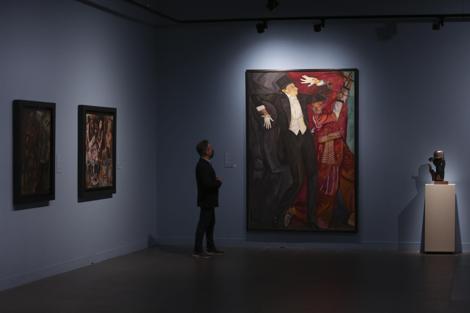 El Museo Ruso de Málaga estrena tres nuevas exposiciones, en fotos