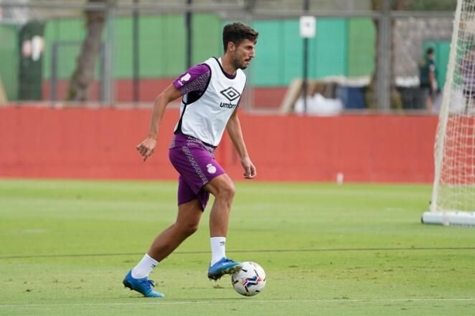 Pablo Chavarría, en un entrenamiento con el Mallorca.