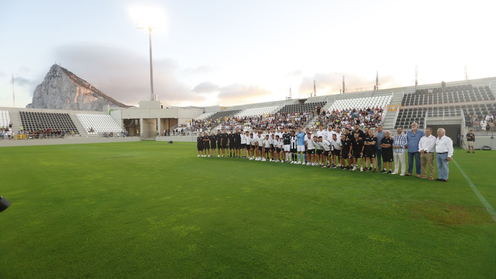 Las fotos de la presentación de la Balona en el nuevo estadio